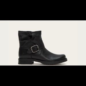 Frye Veronica bootie. Black leather. Size 9